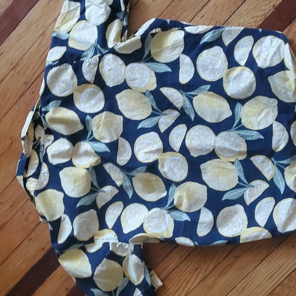 Old Navy Built-In-Flex boys short sleeve lemons button up shirt, size 10-12 - Picture 3 of 4